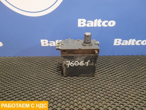 Насос подъема кабины